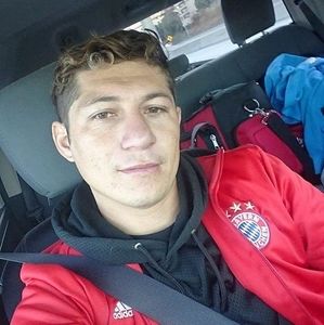 Meet your Posher, Dennys amir